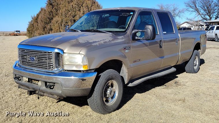 image for item IH9448 2000 Ford F350 Super Duty Crew Cab pickup truck