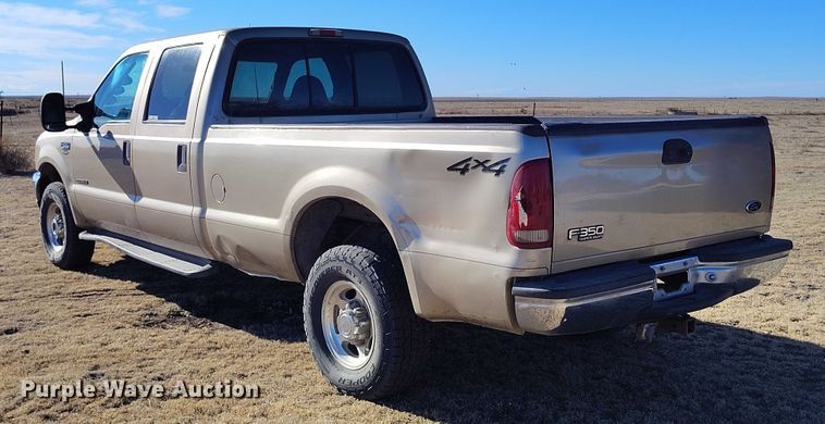 image for item IH9448 2000 Ford F350 Super Duty Crew Cab pickup truck