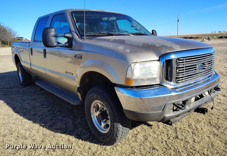 image for item IH9448 2000 Ford F350 Super Duty Crew Cab pickup truck