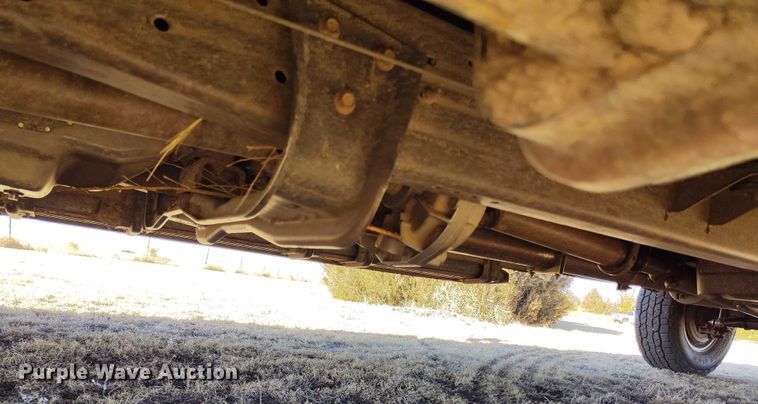 image for item IH9448 2000 Ford F350 Super Duty Crew Cab pickup truck