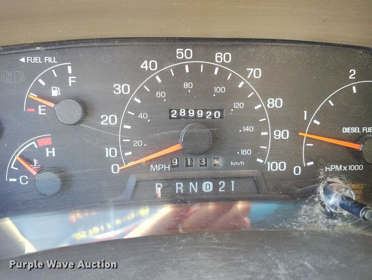 image for item IH9448 2000 Ford F350 Super Duty Crew Cab pickup truck