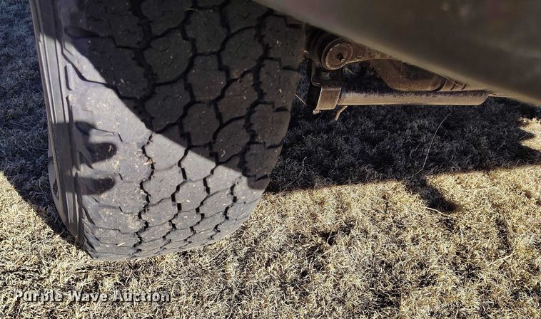 image for item IH9448 2000 Ford F350 Super Duty Crew Cab pickup truck