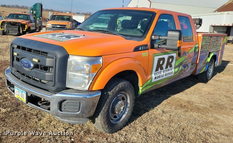 image for item NK9750 2013 Ford F350 Crew Cab utility bed pickup truck