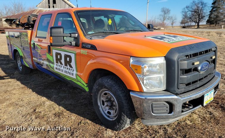 image for item NK9750 2013 Ford F350 Crew Cab utility bed pickup truck