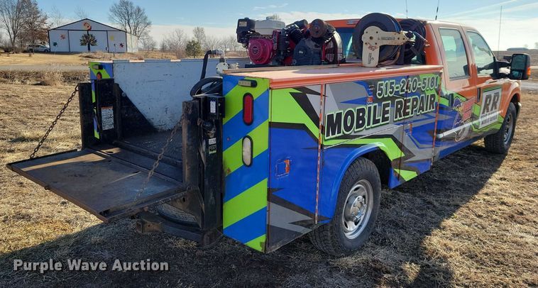 image for item NK9750 2013 Ford F350 Crew Cab utility bed pickup truck