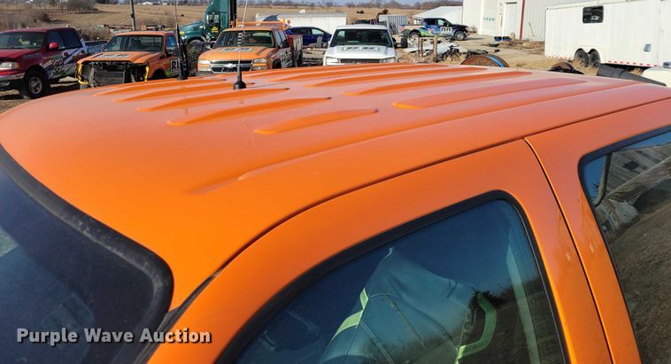 image for item NK9750 2013 Ford F350 Crew Cab utility bed pickup truck