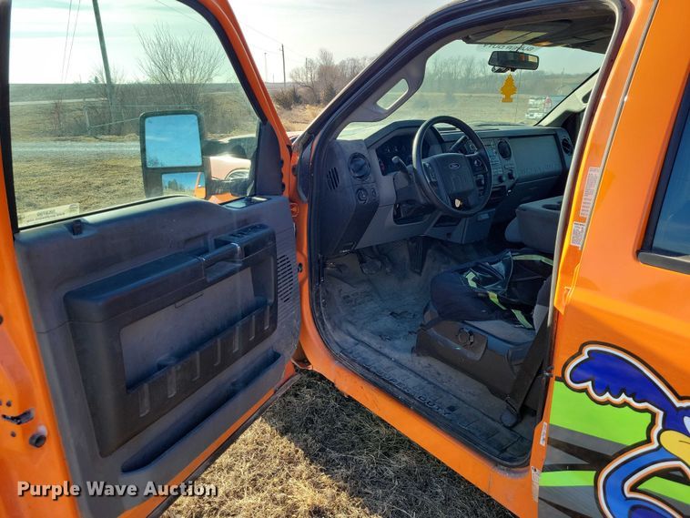 image for item NK9750 2013 Ford F350 Crew Cab utility bed pickup truck