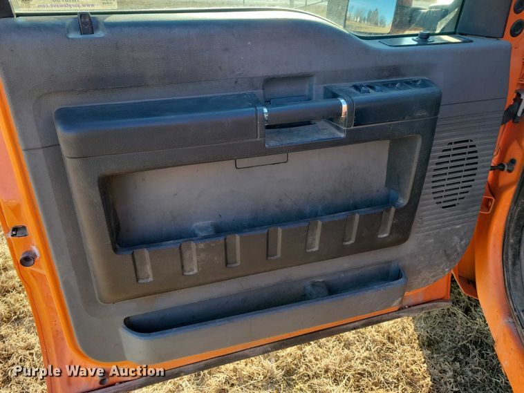 image for item NK9750 2013 Ford F350 Crew Cab utility bed pickup truck