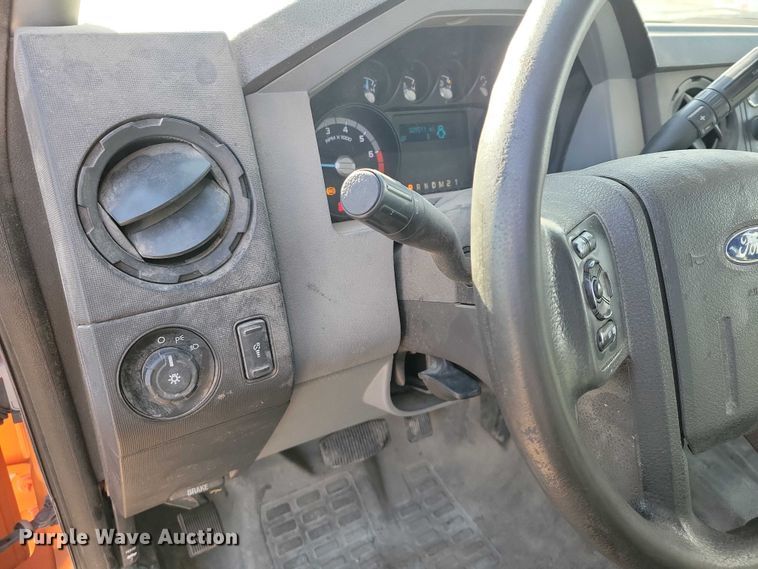 image for item NK9750 2013 Ford F350 Crew Cab utility bed pickup truck