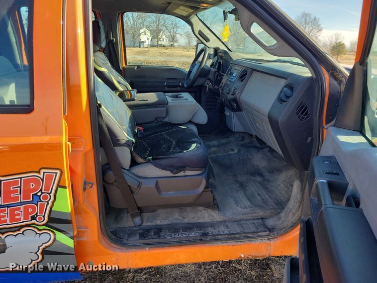 image for item NK9750 2013 Ford F350 Crew Cab utility bed pickup truck