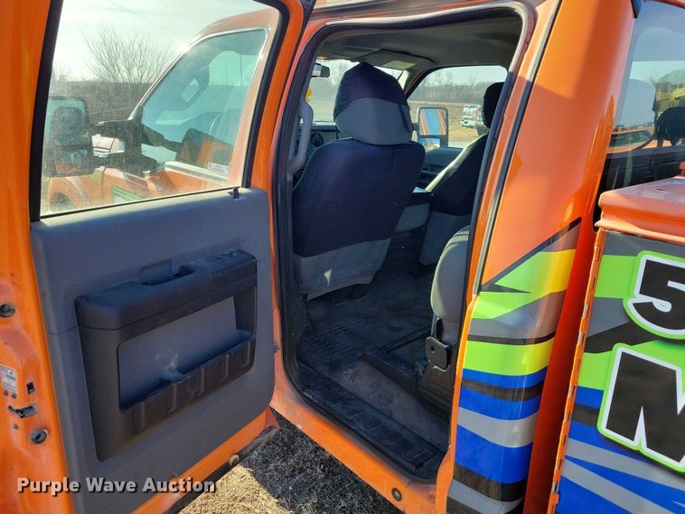 image for item NK9750 2013 Ford F350 Crew Cab utility bed pickup truck