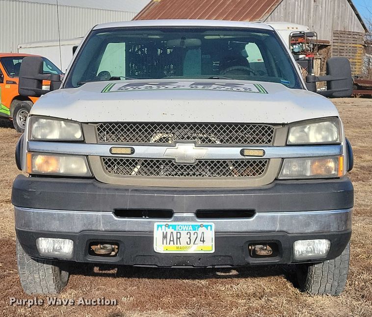 image for item NK9751 2006 Chevrolet 2500HD utility bed pickup truck