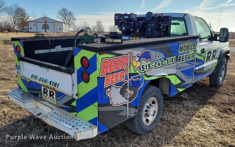 image for item NK9751 2006 Chevrolet 2500HD utility bed pickup truck