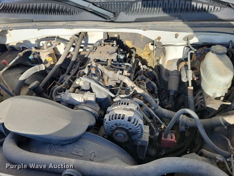 image for item NK9751 2006 Chevrolet 2500HD utility bed pickup truck