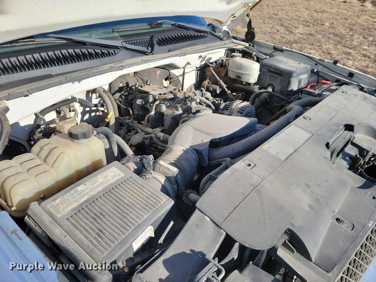 image for item NK9751 2006 Chevrolet 2500HD utility bed pickup truck