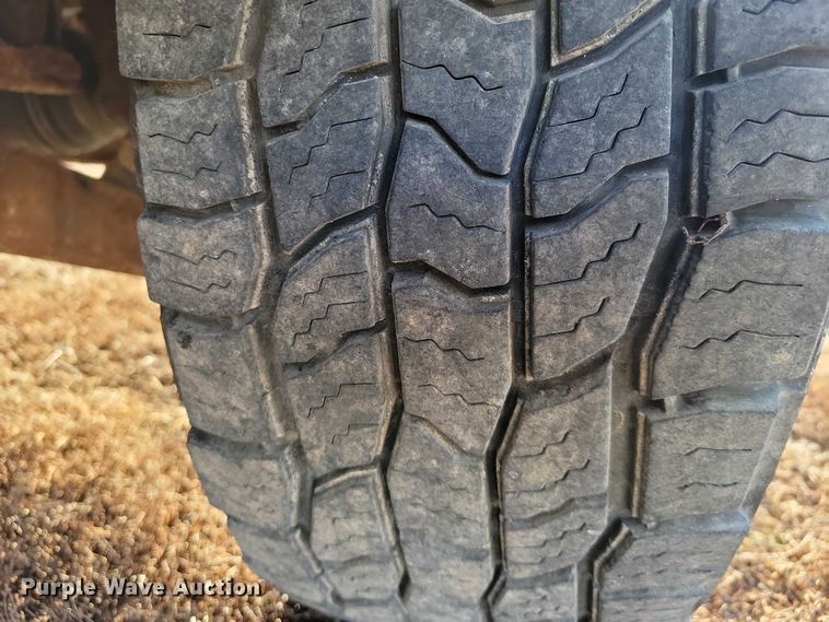 image for item NK9751 2006 Chevrolet 2500HD utility bed pickup truck