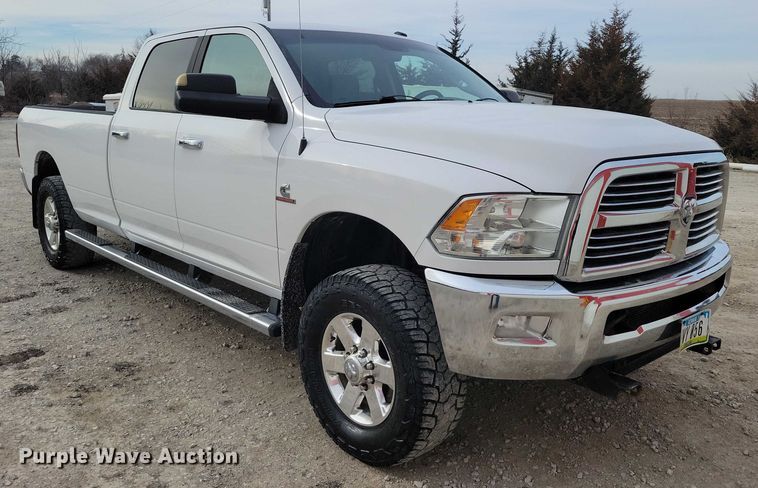 image for item NK9772 2014 Ram 3500 Crew Cab pickup truck