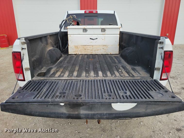 image for item NK9772 2014 Ram 3500 Crew Cab pickup truck