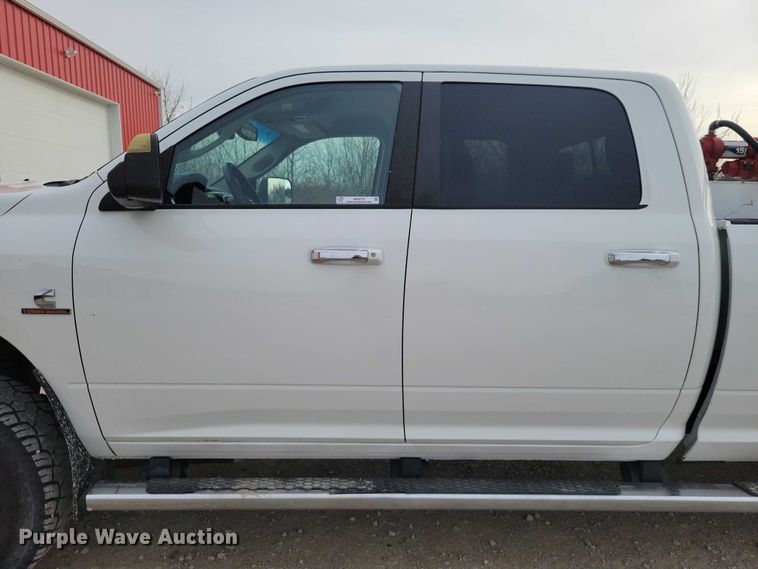 image for item NK9772 2014 Ram 3500 Crew Cab pickup truck