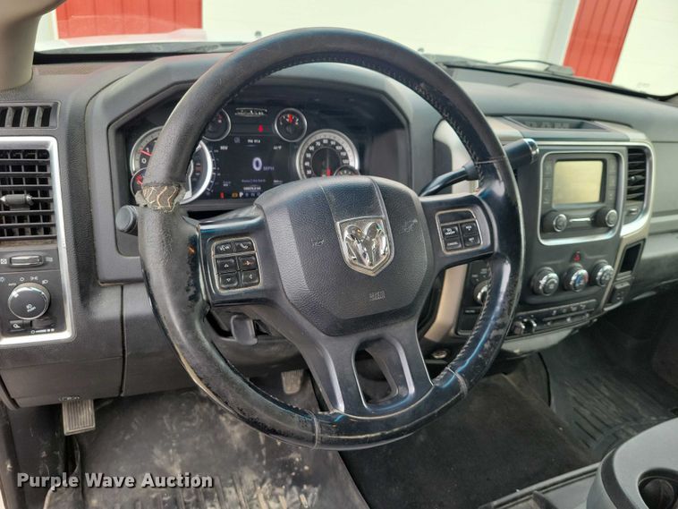 image for item NK9772 2014 Ram 3500 Crew Cab pickup truck