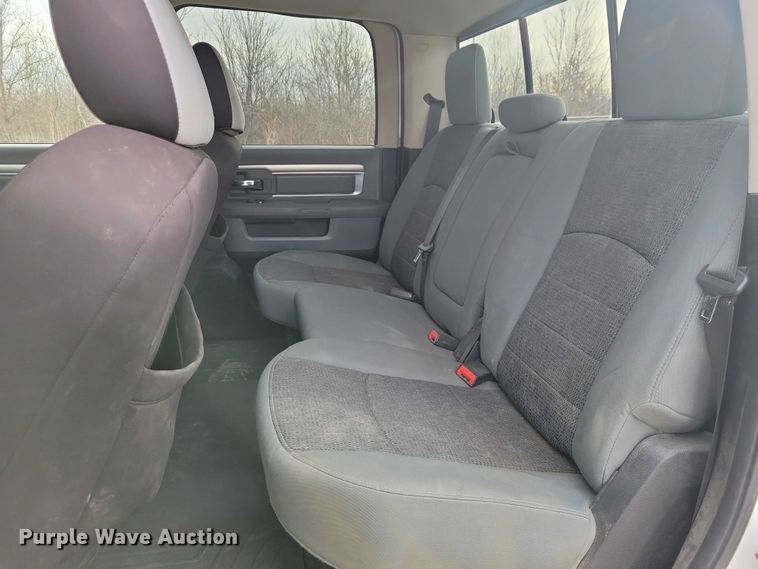 image for item NK9772 2014 Ram 3500 Crew Cab pickup truck