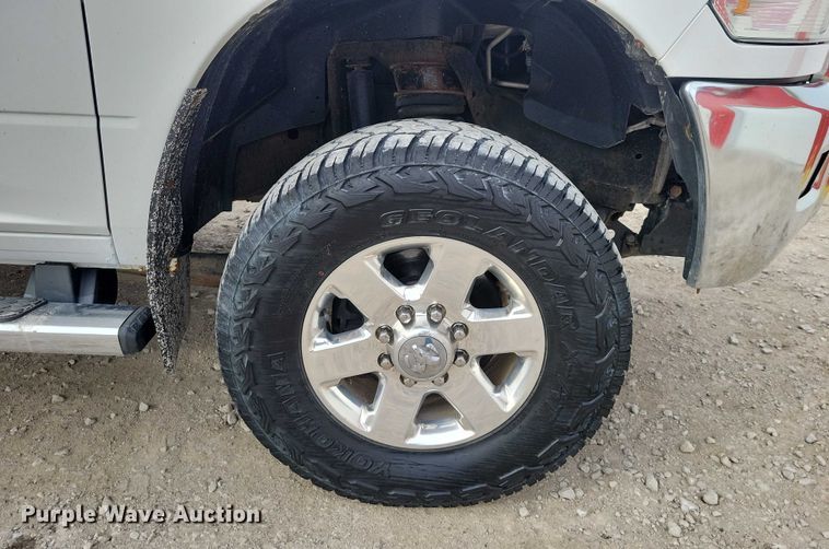 image for item NK9772 2014 Ram 3500 Crew Cab pickup truck