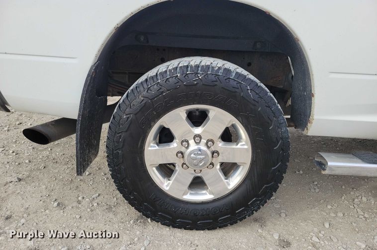 image for item NK9772 2014 Ram 3500 Crew Cab pickup truck