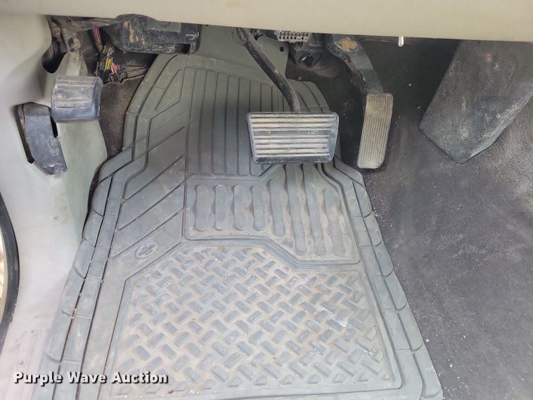 image for item NK9778 2010 Chevrolet Silverado 2500HD Crew Cab pickup truck