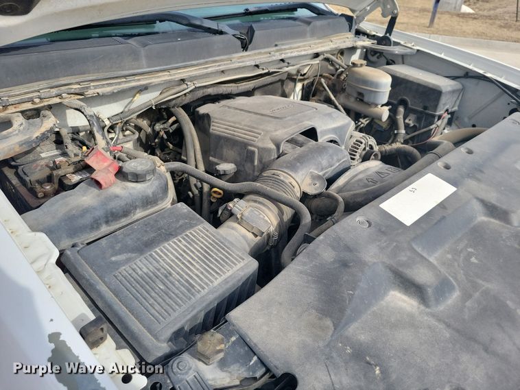 image for item NK9778 2010 Chevrolet Silverado 2500HD Crew Cab pickup truck