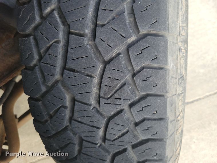 image for item NK9778 2010 Chevrolet Silverado 2500HD Crew Cab pickup truck