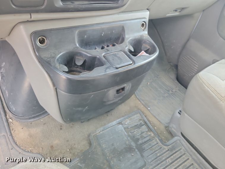 image for item NK9779 2001 Chevrolet Express 3500 van