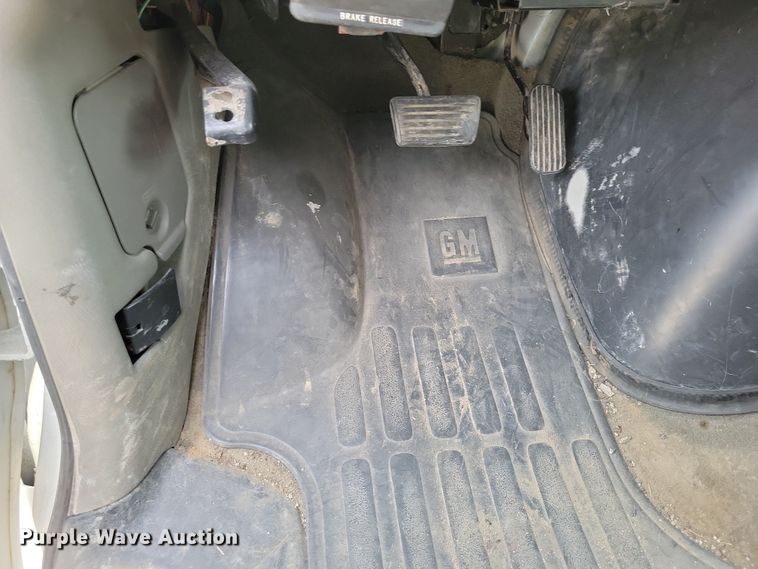 image for item NK9779 2001 Chevrolet Express 3500 van