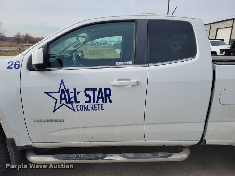 image for item NK9780 2016 Chevrolet Colorado Ext. Cab pickup truck