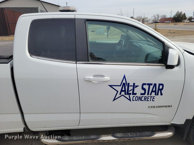 image for item NK9780 2016 Chevrolet Colorado Ext. Cab pickup truck