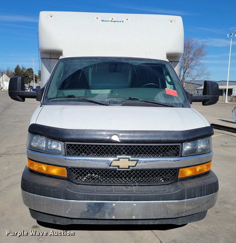 image for item NK9792 2021 Chevrolet G3500 box truck