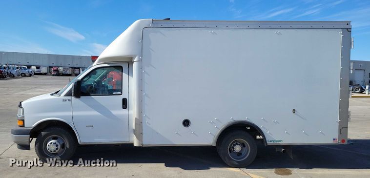 image for item NK9792 2021 Chevrolet G3500 box truck