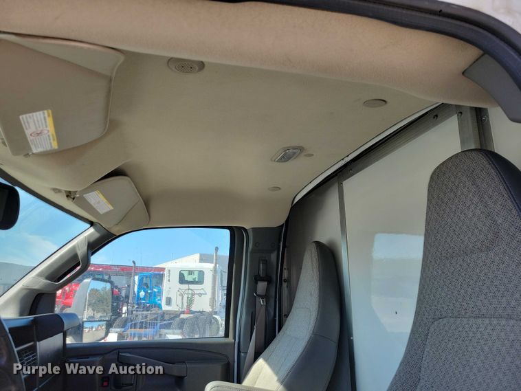 image for item NK9792 2021 Chevrolet G3500 box truck