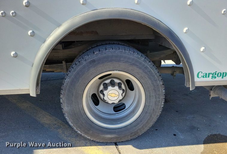 image for item NK9792 2021 Chevrolet G3500 box truck