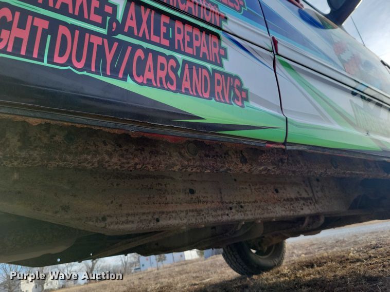 image for item NO9999 2001 Ford F150 Crew Cab pickup truck