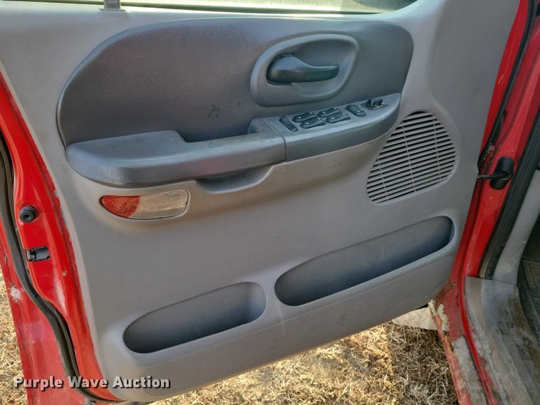 image for item NO9999 2001 Ford F150 Crew Cab pickup truck