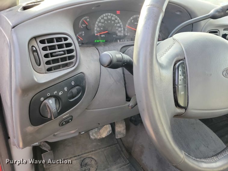 image for item NO9999 2001 Ford F150 Crew Cab pickup truck