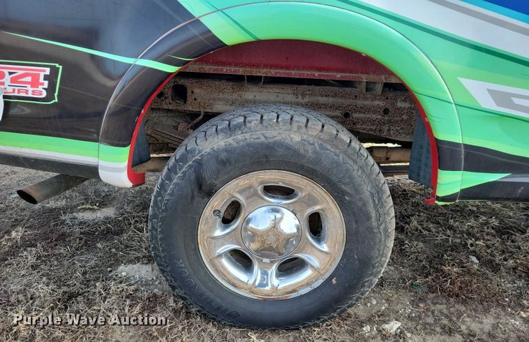 image for item NO9999 2001 Ford F150 Crew Cab pickup truck