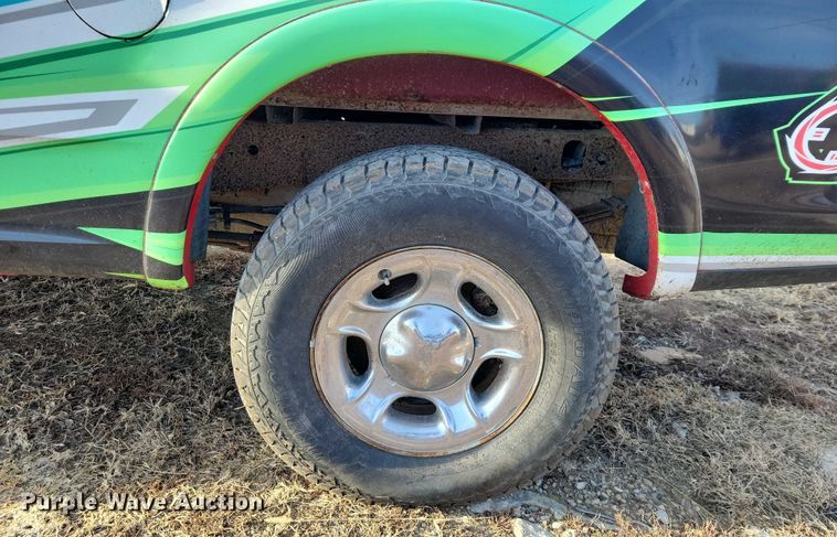 image for item NO9999 2001 Ford F150 Crew Cab pickup truck