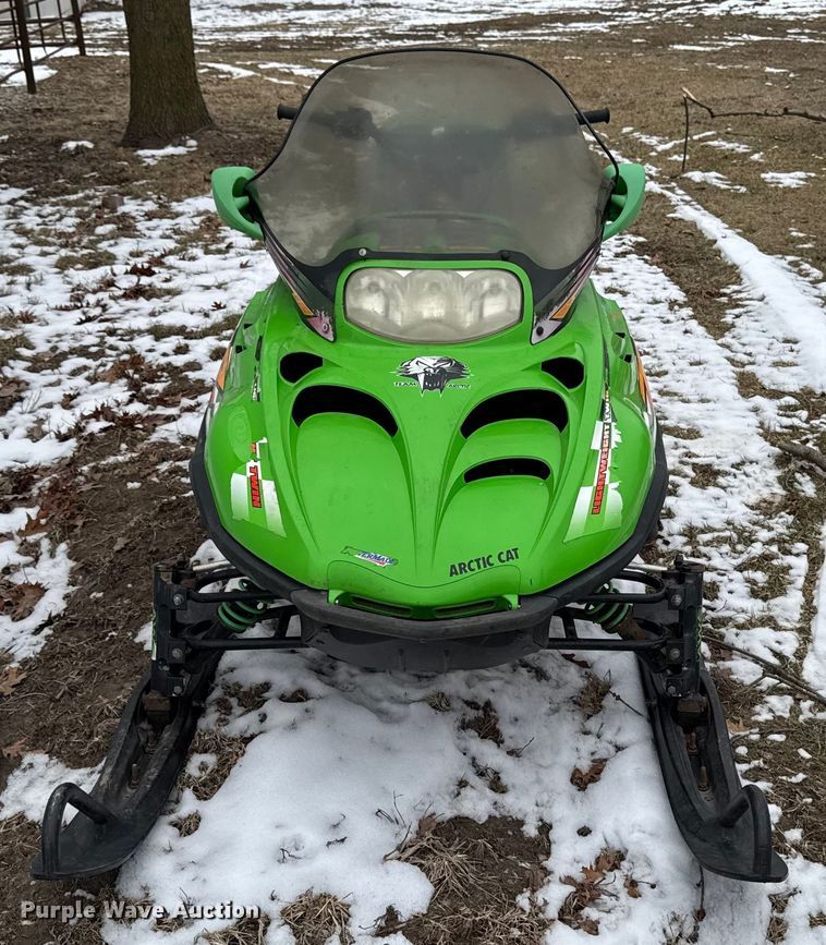 image for item OE9516 2001 Artic Cat Z440 snowmobile