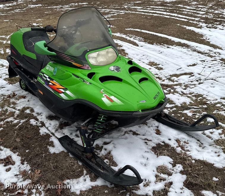 image for item OE9516 2001 Artic Cat Z440 snowmobile