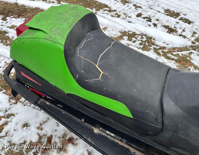 image for item OE9516 2001 Artic Cat Z440 snowmobile