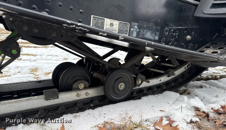 image for item OE9516 2001 Artic Cat Z440 snowmobile