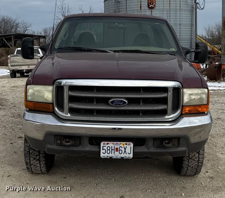 image for item OE9517 1999 Ford F250 Super Duty Ext. Cab pickup truck