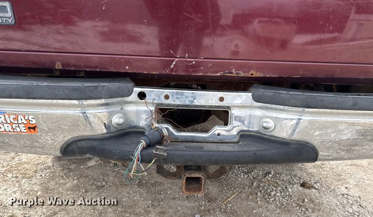 image for item OE9517 1999 Ford F250 Super Duty Ext. Cab pickup truck