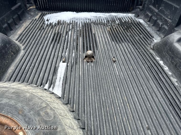 image for item OE9517 1999 Ford F250 Super Duty Ext. Cab pickup truck